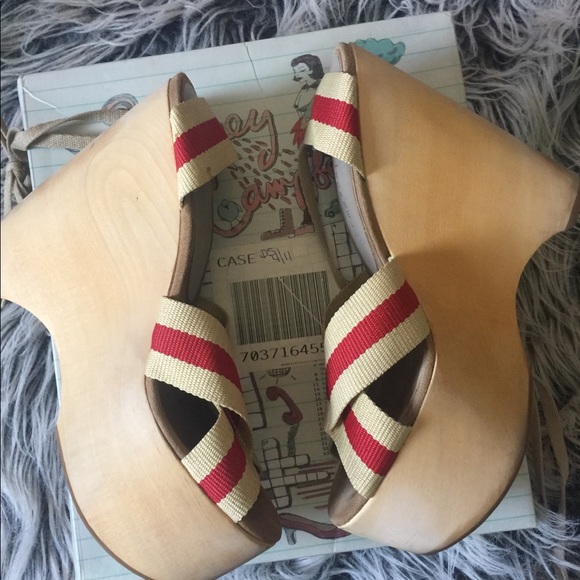 Jeffrey Campbell El Cajon Platform Sandals - Picture 3 of 5